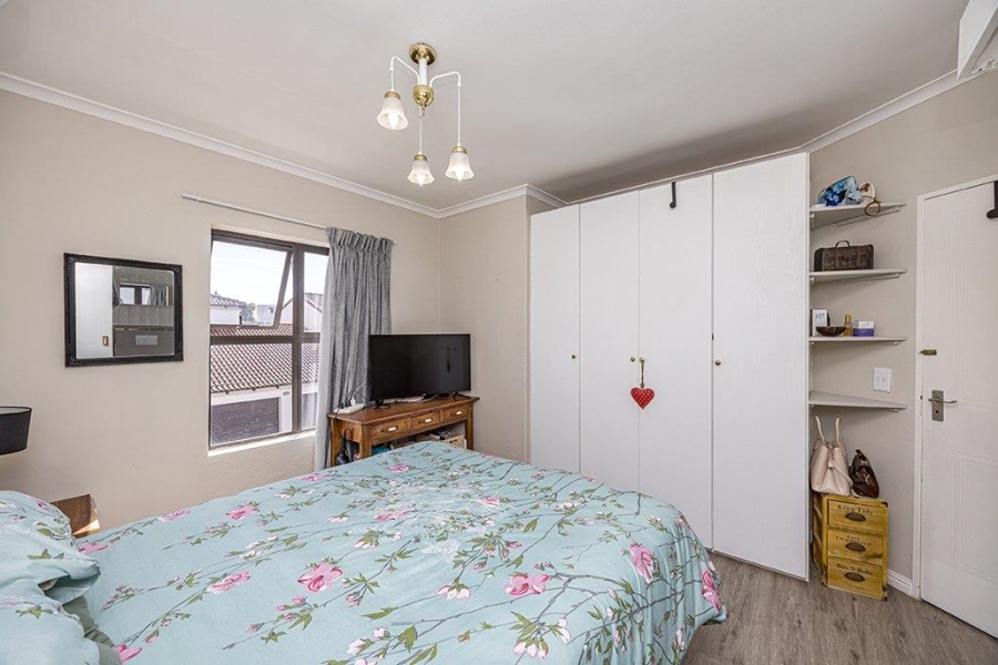 To Let 3 Bedroom Property for Rent in Royal Ascot Western Cape